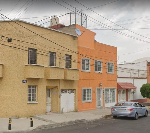 Gran Oportunidad De Inversion -casa En La Col. Industrial Gam Crg