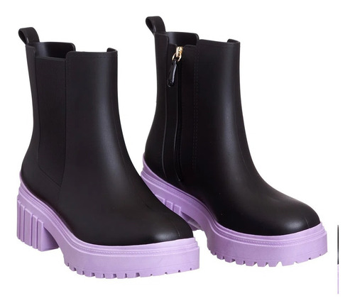 Imagem 3 de 4 de Bota Tratorada Chelsea Petite Jolie Pj6156 Preto