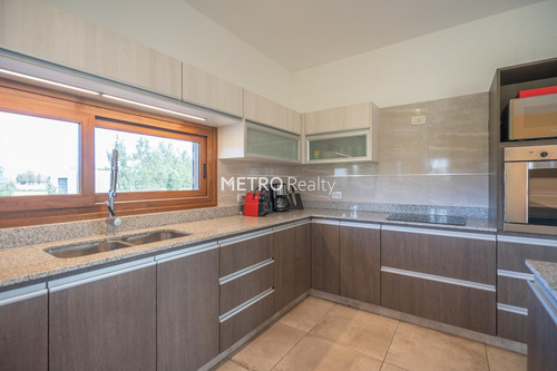 Casa En Venta 5 Dormitorios Cancha De Tenis Y Sauna En Loma Escondida