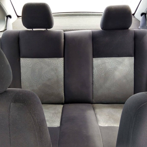 Imagem 6 de 9 de Ford Fiesta Sedan 1.6 (2008)