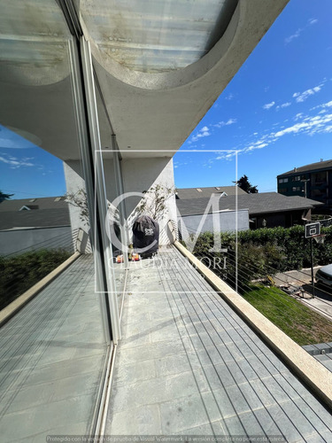 Moderna Casa, 3d+3b, 240m2, Los Romeros, Concon