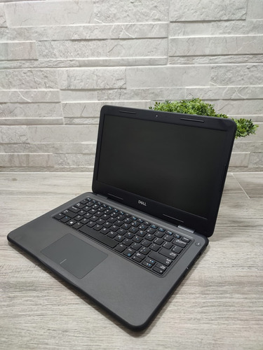 Laptop Dell Latitude 3310, Core I3-8th, 8gb Ram, 128gb M2. (Reacondicionado)