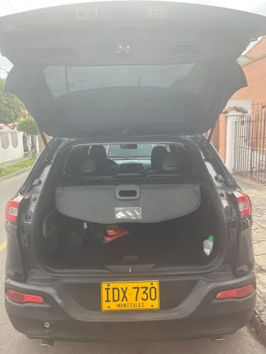 Jeep Cherokee 3.2 Longitude