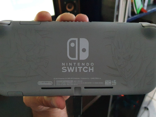 Nintendo Switch Lite Zacian & Zamazenta Edition + 128 Gb