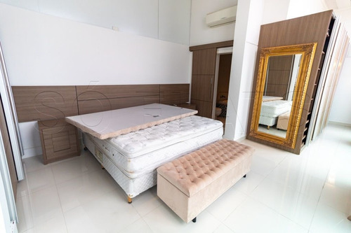 Imagem 13 de 15 de Apartamento Duplex Totalmente Reformado E Finamente Decorado Com 136m², 2x Dormitórios, 1x Suíte. - Sf33293