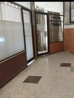 Vendo Local En Galeria De Servicios En Belgrano Dueña Direct