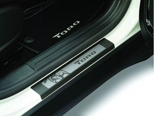 Adhesivo Cubre Zocalo Fiat Toro 16/19