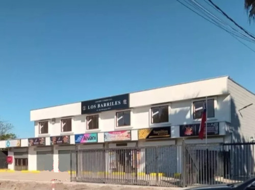Se Vende Centro Comercial Los Barriles, Molina 