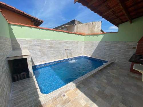 Casa Nova À Venda Com Piscina Em Mongaguá. 1251 M H