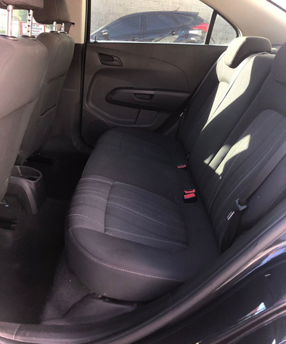 Imagen 13 de 15 de Chevrolet Sonic 2016 1.6 Lt Mt