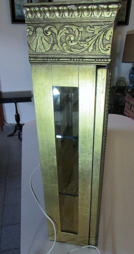 Vitrina Estilo Frances De Colgar 2 Estantes Con Luz Original Dorado Oscuro (Usado)