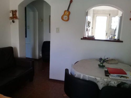 ¡preciosa Casa, 3 Dormitorios, Gran Terraza Con Parrillero, Jardín, Garaje, Para Entrar!