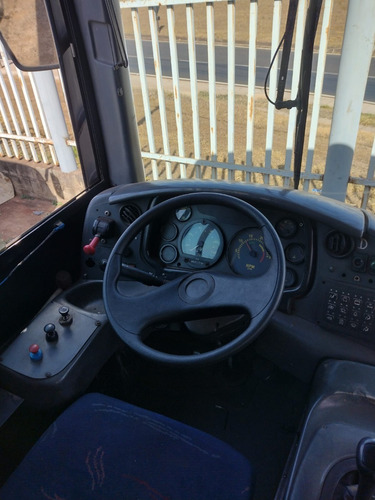 Imagem 3 de 11 de Onibus Marcopolo Torino Mb 1722 2010/10 35 Lugares