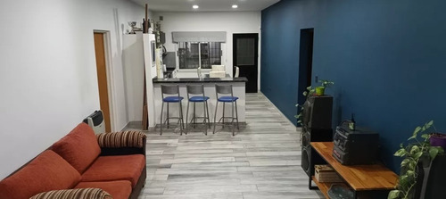 Venta Casa Barrio (abierto) De Vicenzo Pilar