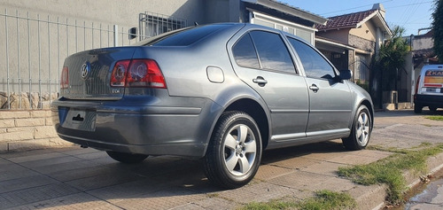 Volkswagen Bora 1.9 Trendline I 100cv 2011
