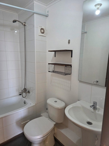 Departamento En Arriendo, Edificio Bicentenario, Las Rastras