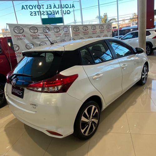 Imagen 5 de 13 de Toyota Yaris 1.5 107cv Xls Cvt 5 P