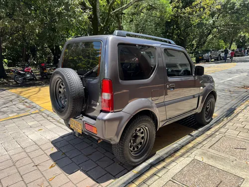 Suzuki Jimny 1.3 Mt 4x4