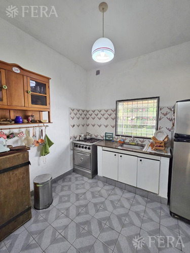 Venta Casa 3 Ambientes Con Cochera Y Piscina En Quilmes Oeste