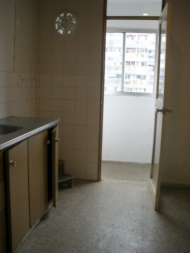 Imagen 10 de 13 de Venta Apartamento 3 Dormitorios Euskal Erria 71 Con Renta