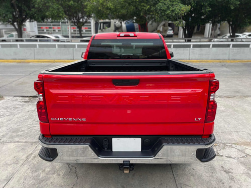 Imagen 13 de 15 de Chevrolet Cheyenne 2021 5.4 2500 Cab Reg Lt Z71 4x4 At