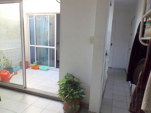 Imagen 10 de 14 de Scalabrini Ortíz Al 500, Villa Crespo. Primer Piso Por Escalera. Balcón Corrido Al Frente A La Calle. Superficie 95 M2. 4 Ambientes. 3 Dormitorios. 2 Baños. Dependencias. Patio. Doble Entrada Al Depto