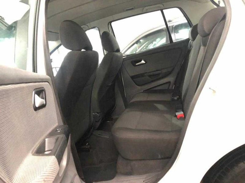 Imagem 10 de 10 de Volkswagen Fox 1.6 Mi 8v Flex 4p Manual 2012/2012