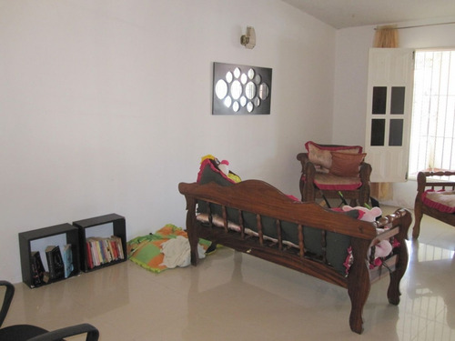 Imagen 2 de 11 de 23-17544gbf Vende Casa De 197mts2 En Palo Negro