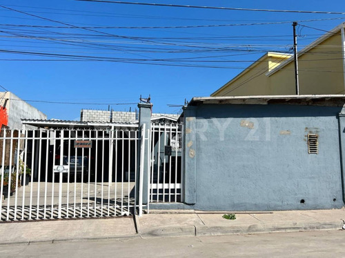 Rcv-1412 Casa En Venta 1 Piso Col. Crosthwhite Rosarito