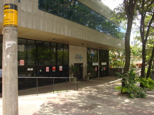 Imagem 2 de 16 de Loja Para Comprar No Savassi Em Belo Horizonte/mg - 1021