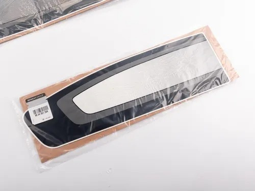 Imagen 2 de 3 de Juegos Calcos Puerta Del Derecha Renault Kwid Original