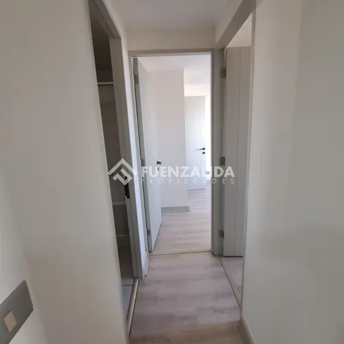 Departamento Seminuevo En Venta De 2d/1b Metro Lo Ovalle