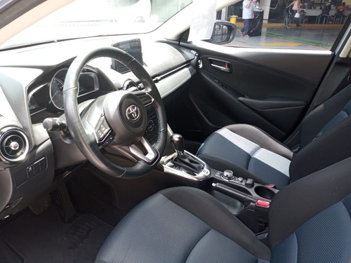 Imagen 9 de 15 de Toyota Yaris 2019 1.5 R Xle High Sedan At
