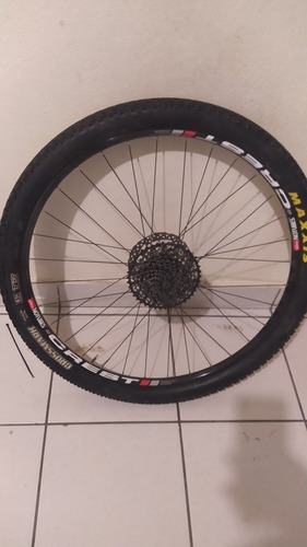 Rin Trasero Ztr Stan's Crest Tubeless R29 Maza Tronadora 