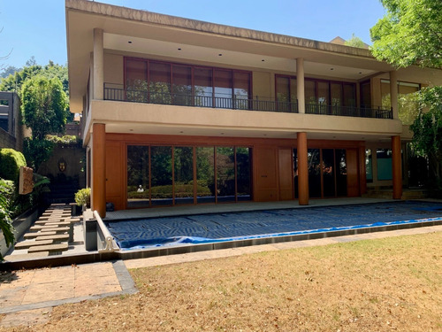 Venta Magnífica Casa Bosque De Las Lomas