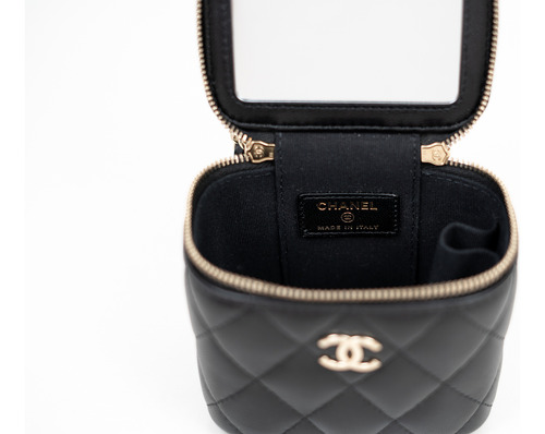 Mini Bolso Chanel Vanity Original Con Certificado Entrupy Negro Acolchado Metal Negro/plata (Usado)