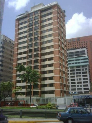 En Venta Apartamento Av. Libertador, Edif. Pichincha, La Campiña. Wd