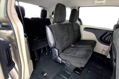 Imagen 20 de 25 de Chrysler Town | Country Minivan 5 Pts Li, Ta, Cd, Ra-17