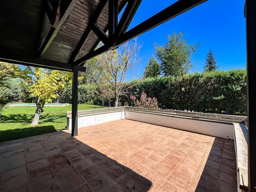 Casa En Venta De 4 Dorm. En Navidad
