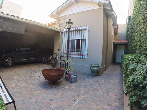 Imagen 1 de 17 de Casa En Venta En Ramos Mejía