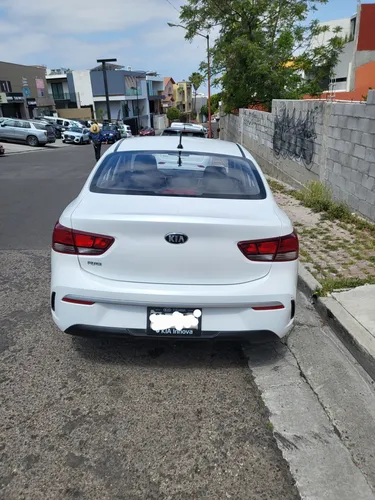 Kia Rio 1.6 L Sedan At
