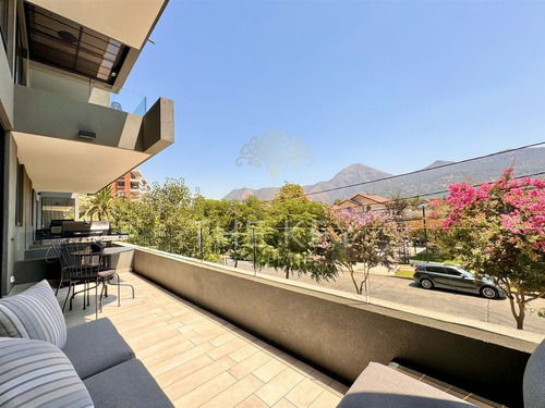 Departamento Duplex En Venta De 3 Dorm. En Vitacura