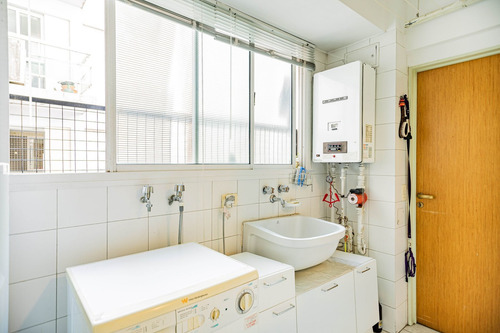Imagen 19 de 30 de Venta Dpto 4 Amb Y Depend Luz 2 Cochera Belgrano R