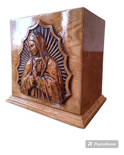 Urna Funeraria Virgen Tallada M2