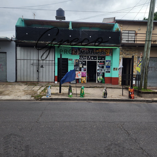 Casa + Local