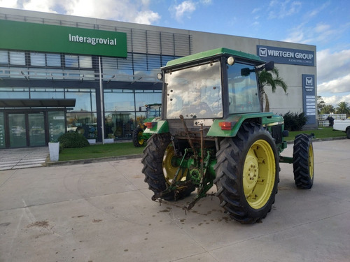 John Deere 2850