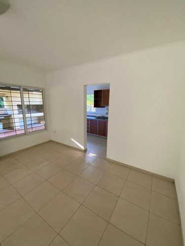 Imagen 10 de 27 de Venta Casa De 3 Dormitorios Con Pileta