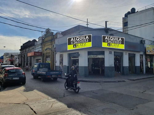 Imagen 2 de 10 de Gran Esquina, Artigas Esquina Piavone !!