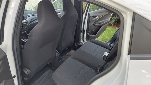 Imagen 5 de 20 de Chevrolet Onix Ltz 2022