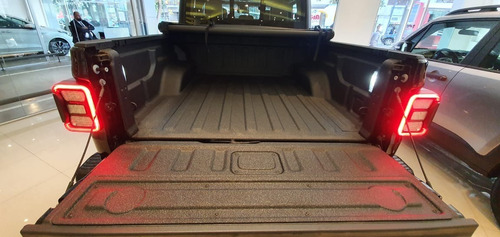Imagen 5 de 14 de Jeep Gladiator -